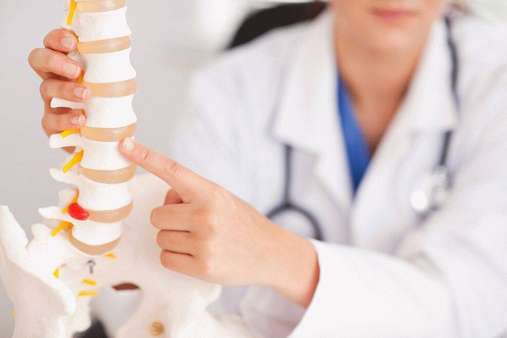 Az orvos az osteochondrosisról és annak megelőzéséről